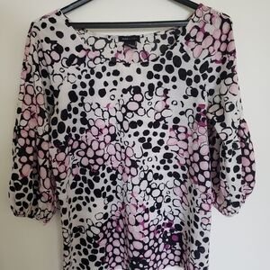 BCBGMaxazria Patterned Top With Puff Sleeves